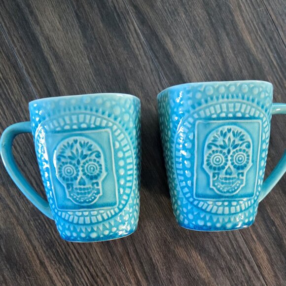 ROSCHER Stoneware Set of Two Aqua-Colored Skull Mugs NWOT - Picture 1 of 7
